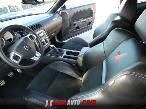 Used 2014 Dodge Challenger R/T RWD image 21