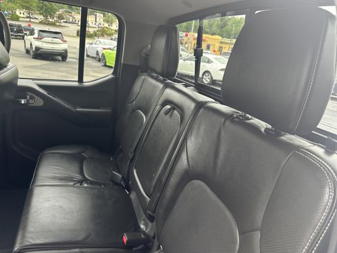 Used 2020 Nissan Frontier PRO-4X w/ Pro-4x Utility Package AWD/4WD image 22