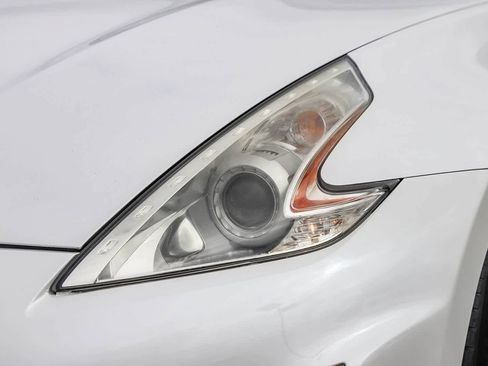 Used 2013 Nissan 370Z Coupe w/ Sport Pkg RWD image 8