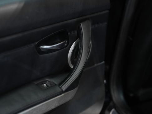 Used 2011 BMW M3 Sedan image 28