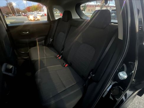 Used 2023 Honda HR-V LX image 30