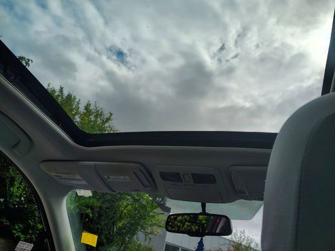 Used 2014 Subaru Forester 2.5i Premium w/ All-Weather Package image 16