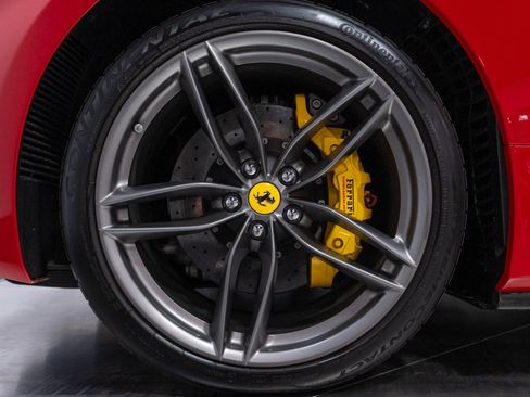Used 2018 Ferrari 488 Spider RWD image 27