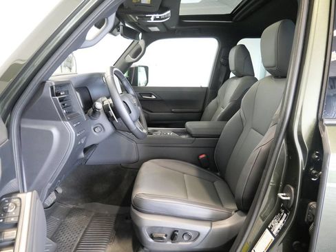 Used 2024 Lexus GX 550 w/ Accessory Package (2T) AWD/4WD image 14