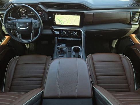 Used 2025 GMC Sierra 1500 Denali Ultimate image 28