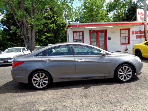 Used 2012 Hyundai Sonata SE image 4