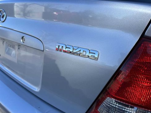 Used 2000 MAZDA Protege LX image 10