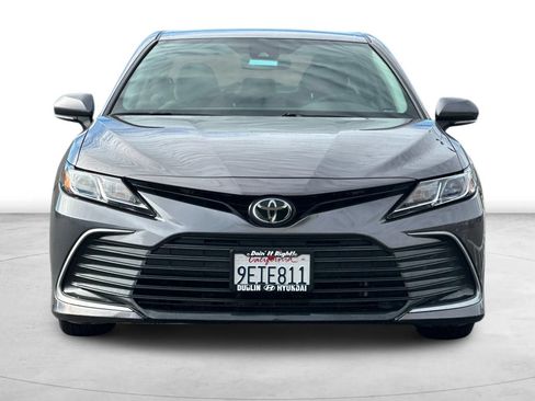 Used 2022 Toyota Camry LE w/ Convenience Package FWD image 10