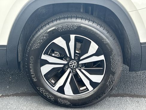 Used 2026 Volkswagen Atlas SE FWD image 35