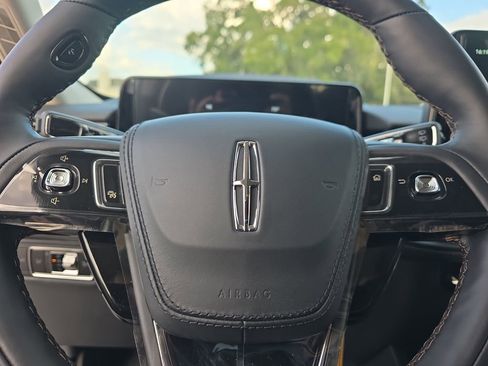 New 2026 Lincoln Aviator Reserve image 25