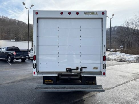 Used 2019 GMC Savana 3500 w/ Power Convenience Package image 4