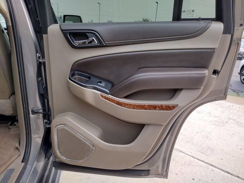 Used 2018 Chevrolet Tahoe Premier AWD/4WD image 27
