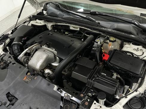 Used 2018 Buick Regal Preferred image 27