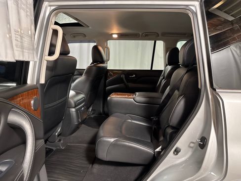 Used 2018 INFINITI QX80 4WD w/ Driver Assistance Package image 5