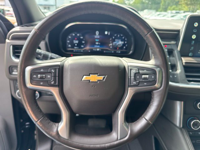 Used 2022 Chevrolet Suburban LT w/ LT Signature Package AWD/4WD image 17