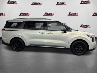 New 2025 Kia Carnival SX Prestige video 4