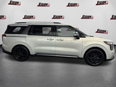 New 2025 Kia Carnival SX Prestige image 4