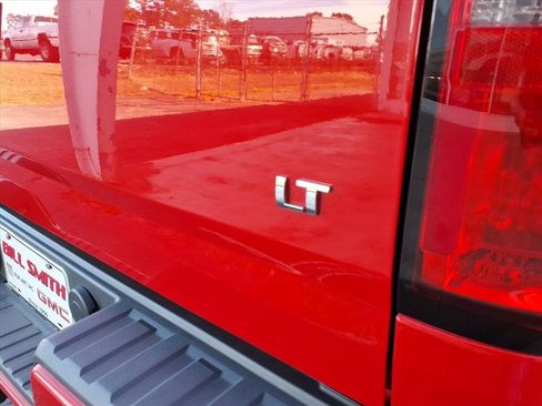 Used 2019 Chevrolet Colorado LT w/ LT Convenience Package image 14