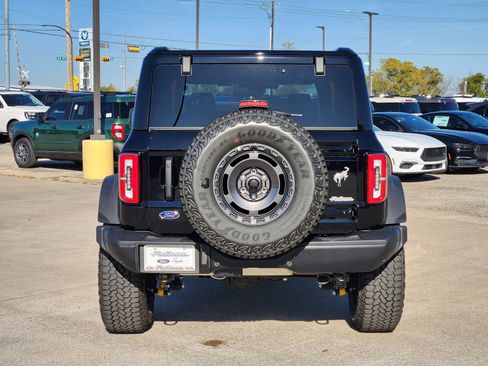 New 2025 Ford Bronco Badlands image 7