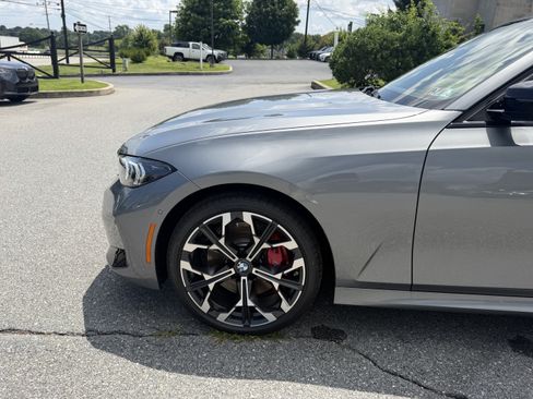 Used 2026 BMW 330i xDrive Sedan w/ M Sport Package AWD/4WD image 8