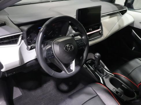 Used 2024 Toyota Corolla SE w/ SE Premium Package FWD image 14