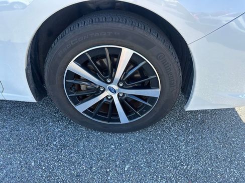 Used 2021 Subaru Impreza Premium image 3