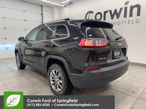 Used 2020 Jeep Cherokee Latitude Plus image 3