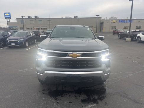 Used 2024 Chevrolet Silverado 1500 LT w/ Z71 Off-Road Package image 6