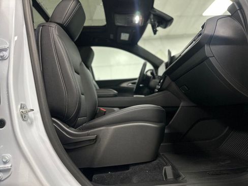 New 2026 Chevrolet Traverse LT w/ Enhanced Driving Package image 25