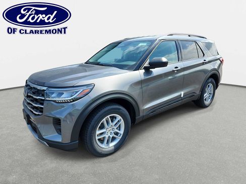 New 2026 Ford Explorer Active AWD/4WD image 1