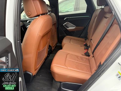 Used 2022 Audi Q3 2.0T Premium Plus w/ Premium Plus Package image 5