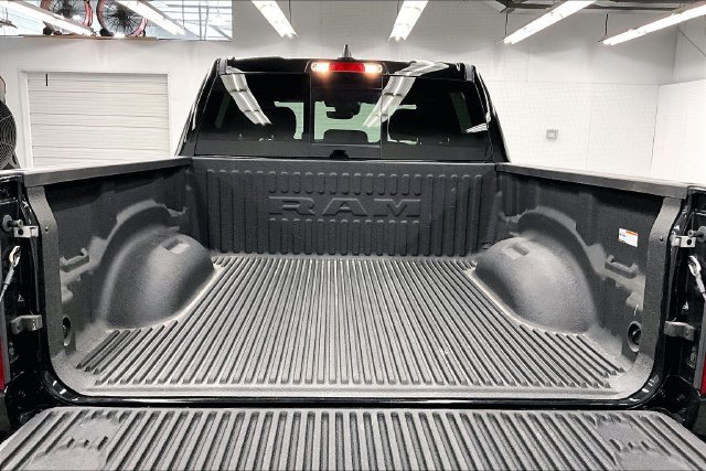 Used 2025 RAM 1500 Big Horn AWD/4WD image 33