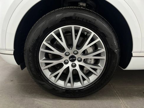 Used 2025 Genesis GV80 2.5T AWD/4WD image 30