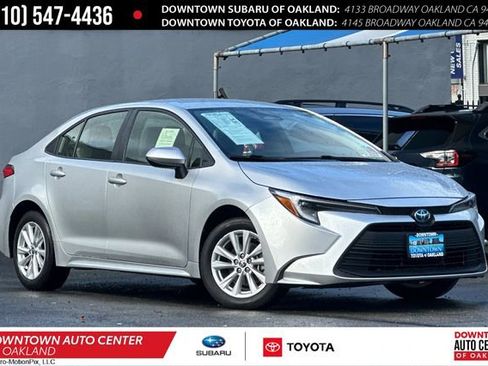 Used 2024 Toyota Corolla LE w/ LE Convenience Package image 1