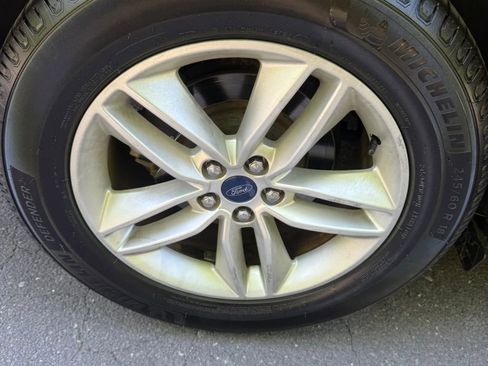 Used 2017 Ford Edge SEL w/ Equipment Group 201A FWD image 28