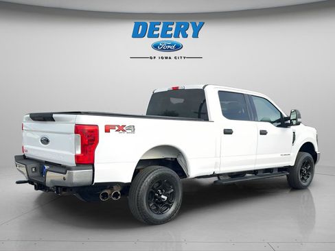 Used 2018 Ford F250 XLT w/ XLT Value Package AWD/4WD image 5