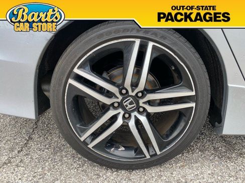 Used 2017 Honda Accord Touring image 7