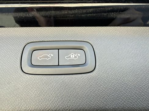 Used 2023 Volvo XC90 B6 Plus w/ Protection Package Premier AWD/4WD image 40