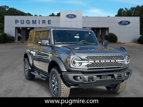 New 2025 Ford Bronco Badlands image 1