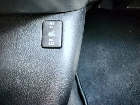 Used 2017 Toyota Prius Prime Advanced w/ Carpet Mat Package FWD image 36