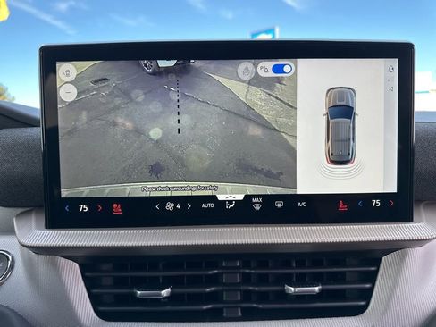 New 2026 Ford Explorer Active w/ Active Comfort Package image 41