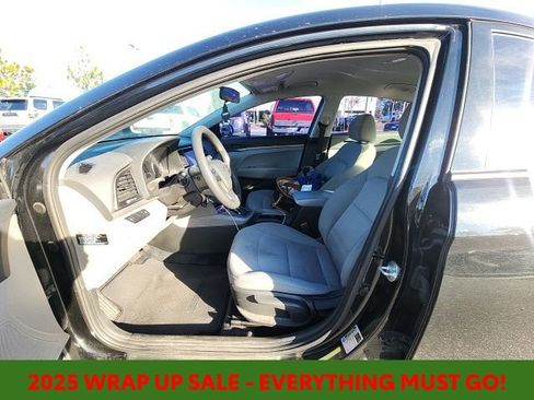 Used 2018 Hyundai Elantra SE w/ SE Connectivity Package 04 image 17