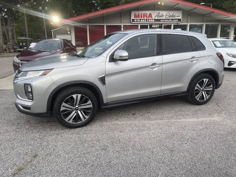 Used 2020 Mitsubishi Outlander Sport SE FWD image 6