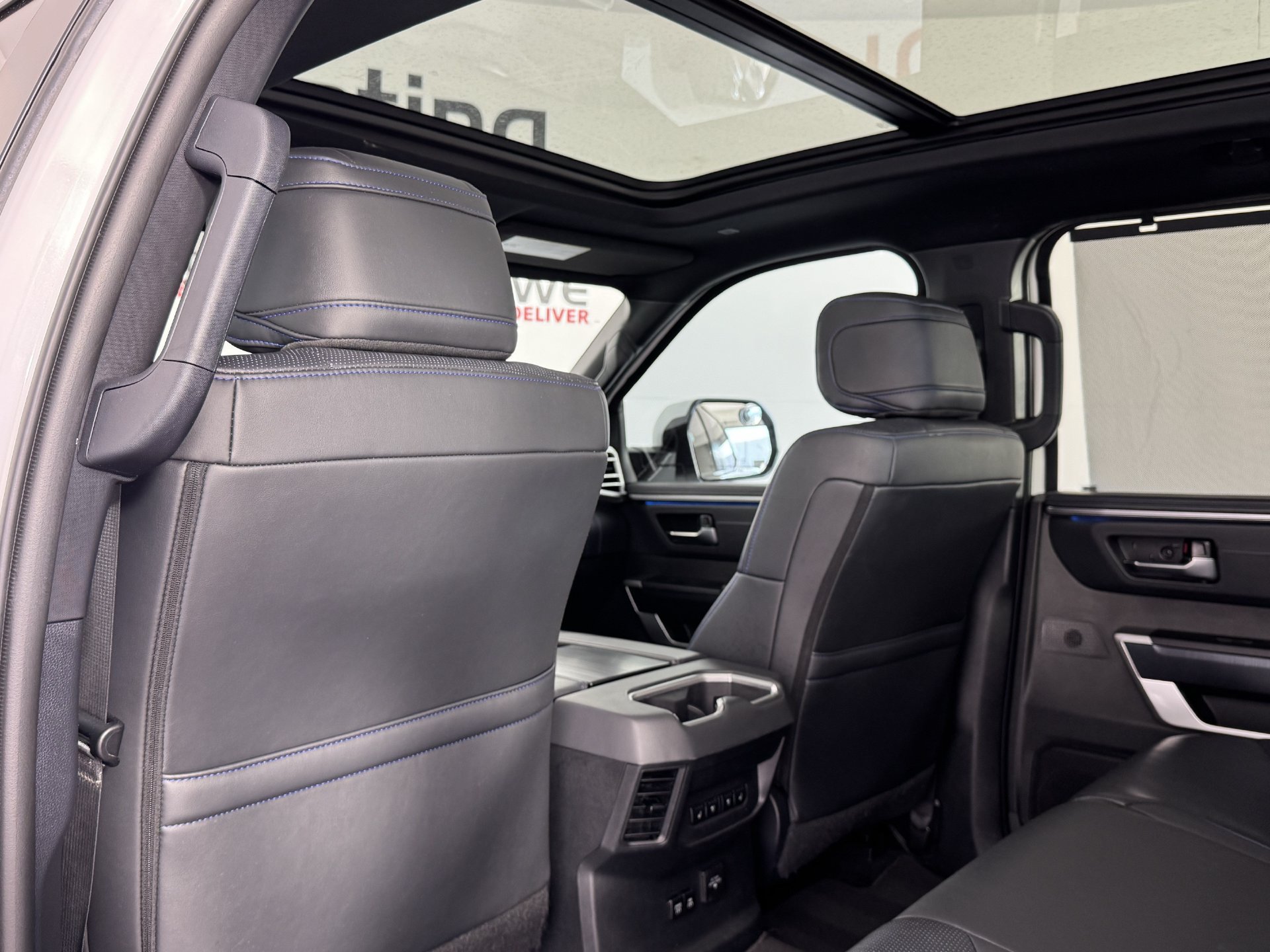 Used 2024 Toyota Tundra Platinum AWD/4WD image 16