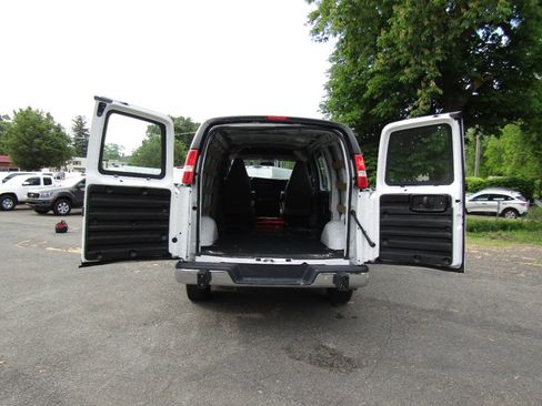 Used 2023 GMC Savana 2500 w/ Driver Convenience Package RWD image 18