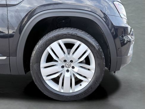 Used 2018 Volkswagen Atlas SEL Premium image 9