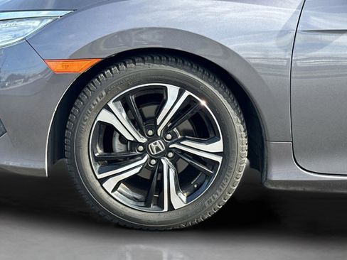 Used 2018 Honda Civic Touring image 33