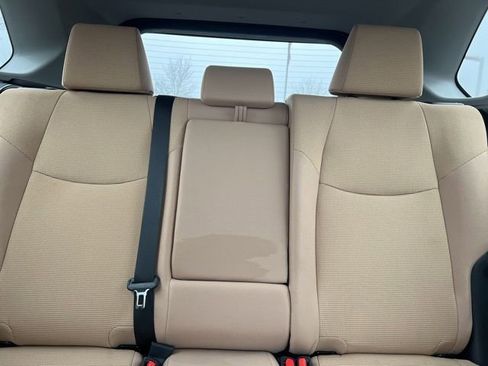 Used 2019 Toyota RAV4 LE w/ Carpet Mat Package image 25