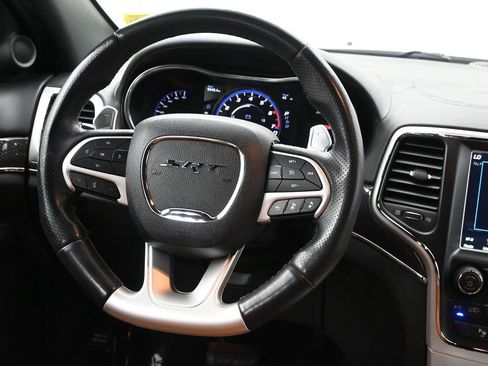 Used 2018 Jeep Grand Cherokee SRT w/ Trailer Tow Group IV AWD/4WD image 17