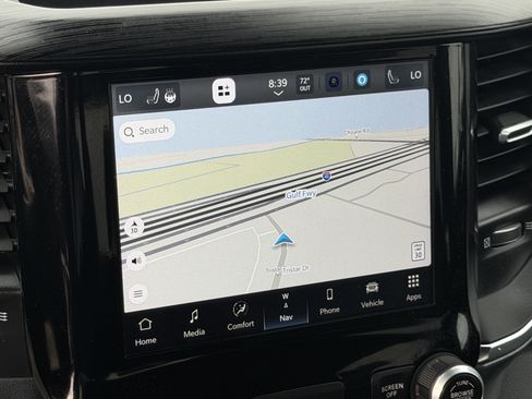 Used 2024 RAM 1500 Laramie image 17